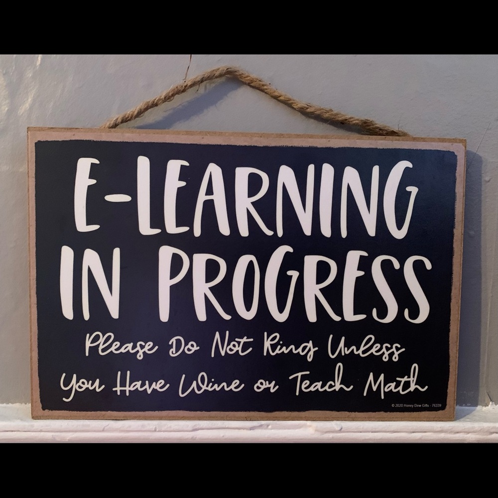 E-learning hanging door sign